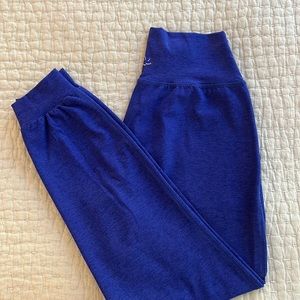 Beyond Yoga heathered cobalt joggers size XS-barely worn.